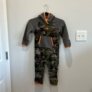 18-24M/2T (extra roomy for layers) North Face fleece bunting